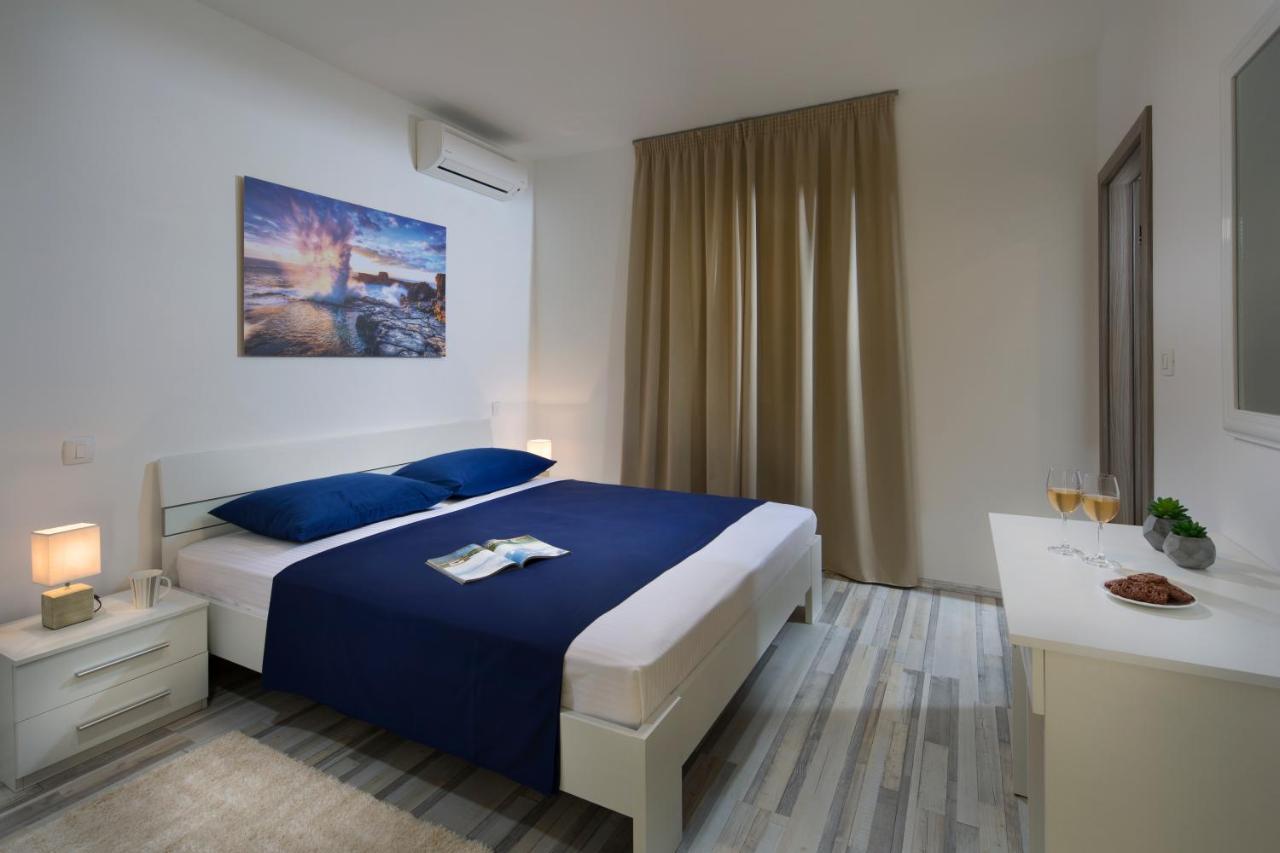 Villa Bella Vista Koromačno Esterno foto